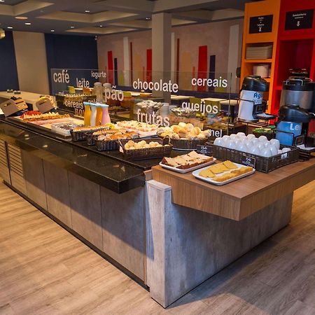 Ibis Budget Curitiba Centro エクステリア 写真