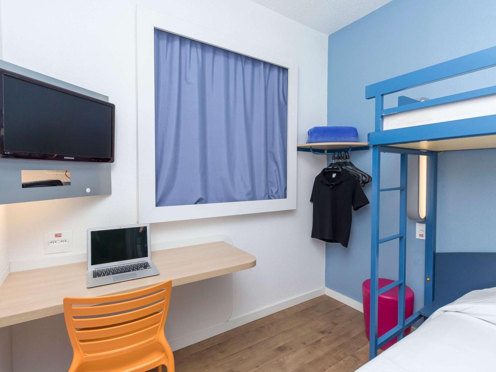Ibis Budget Curitiba Centro エクステリア 写真